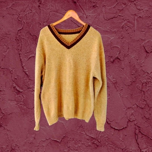 unbranded Other - Vintage knitted Grandpa Jumper